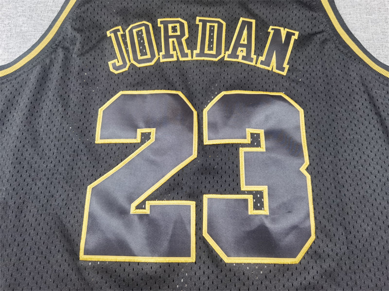 Men's Chicago Bulls Michael Jordan #23 Black 1997/98 Hardwood Classics Swingman Jerseys