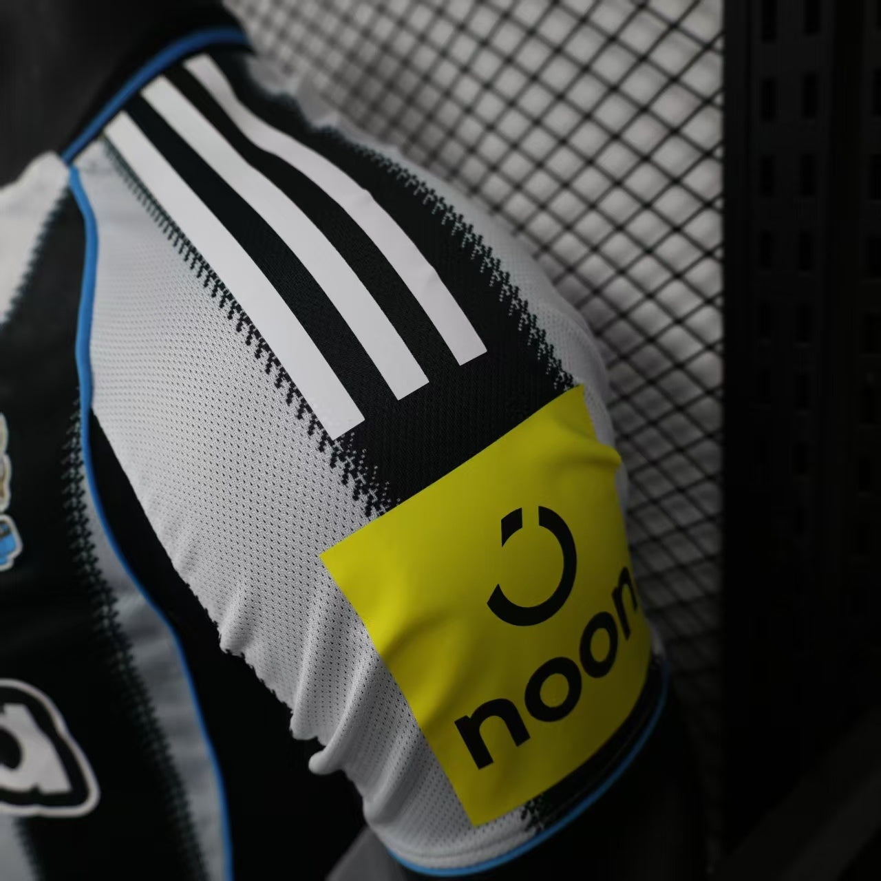 2025-26 Newcastle United Home Player Edition Jersey - Men