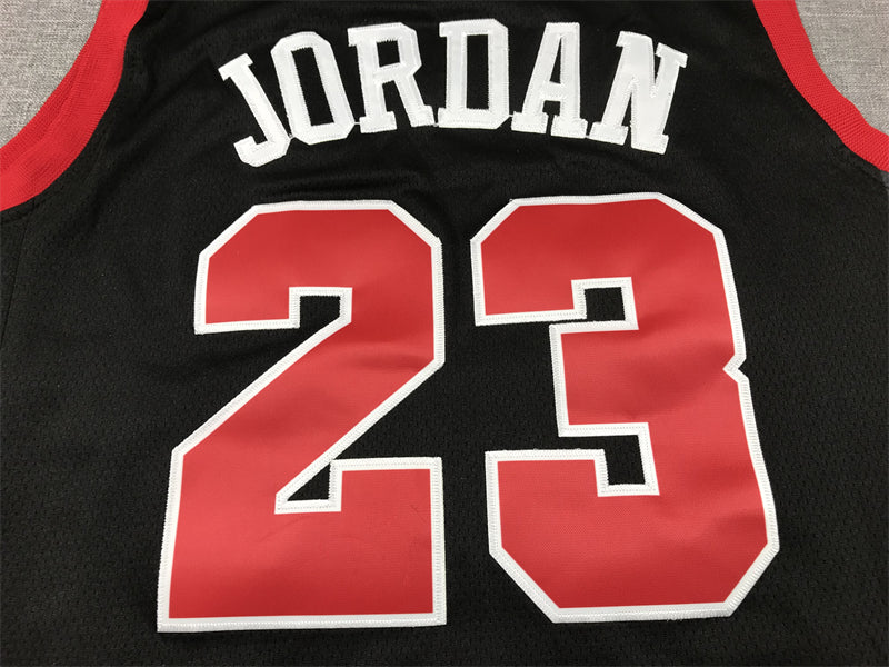 Men's Chicago Bulls Michael Jordan #23 Black 2023/24 Swingman Jerseys - City Edition