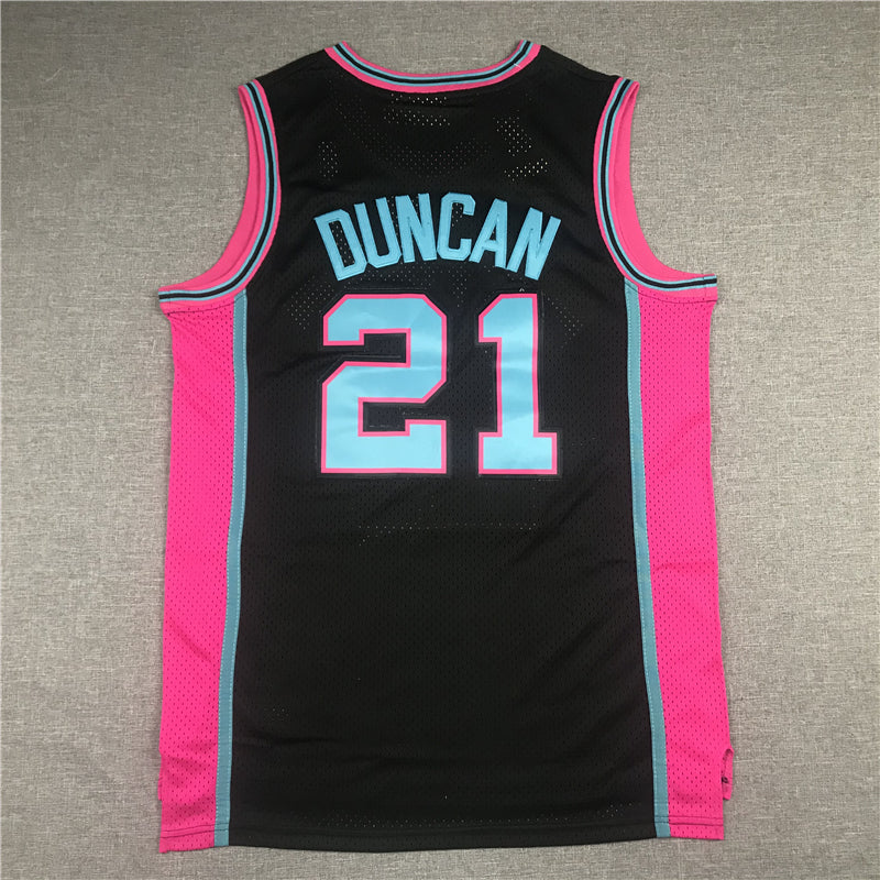 Men's San Antonio Spurs Tim Duncan Black 1998/99 Classics Swingman Player Jerseys