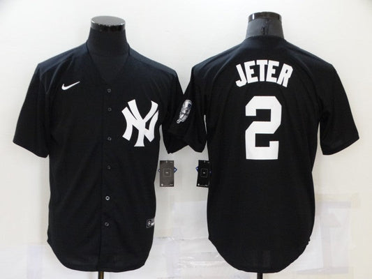 Men's New York Yankees Derek Jeter #2 Black Replica Baseball Jerseys