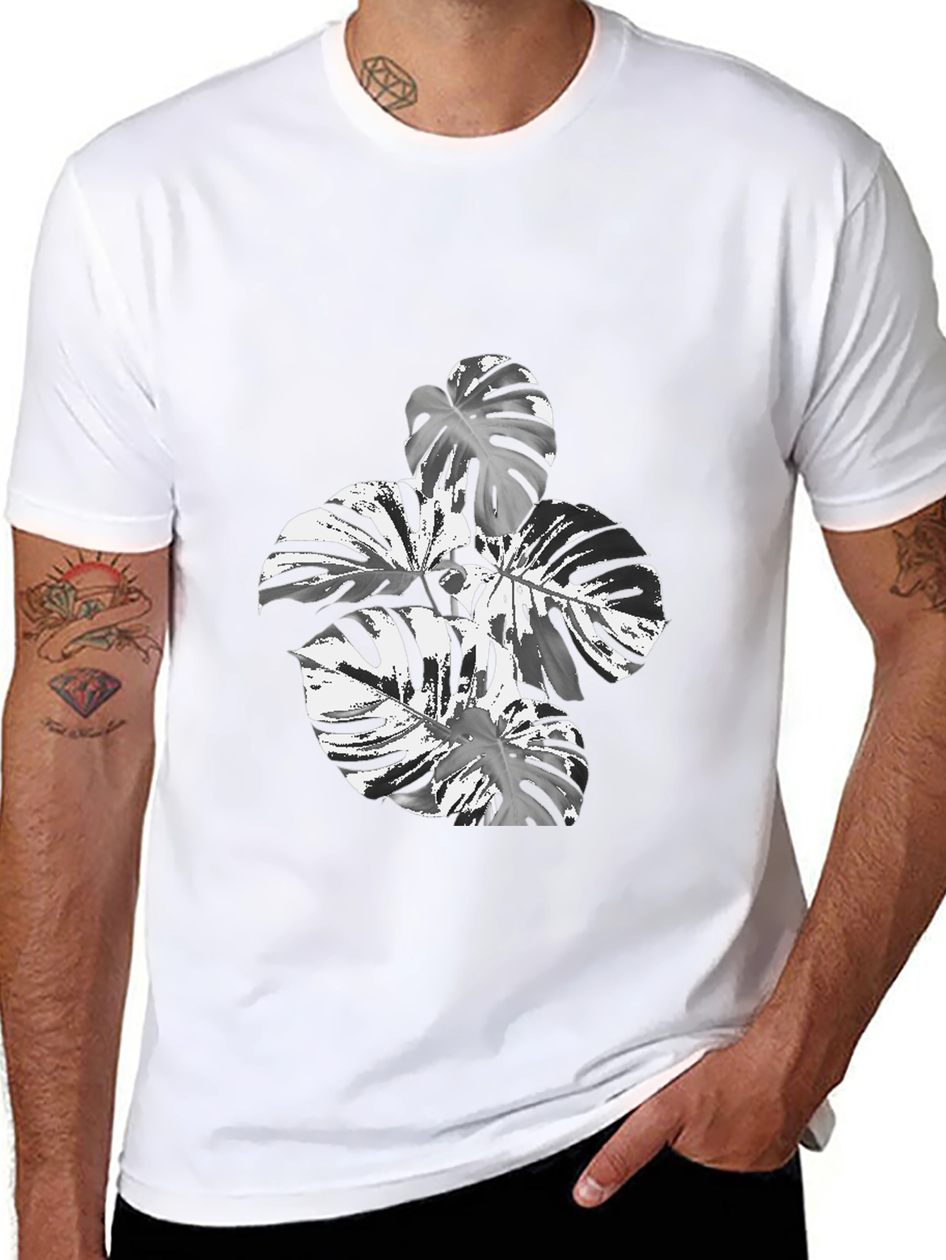 Monstera Leaf Graphic Tee - Stylish Black T-Shirt