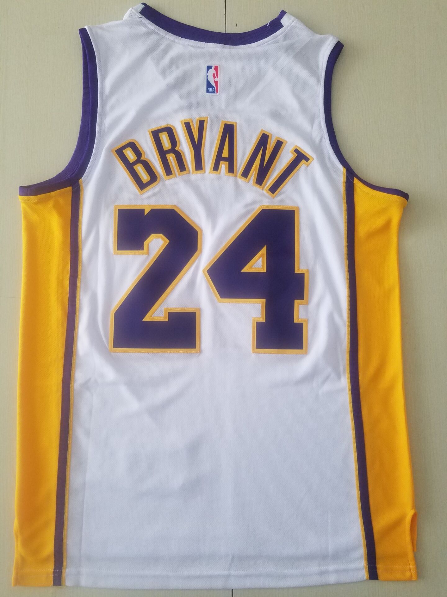 Men's Los Angeles Lakers Kobe Bryant #24 White Swingman Player Jerseys