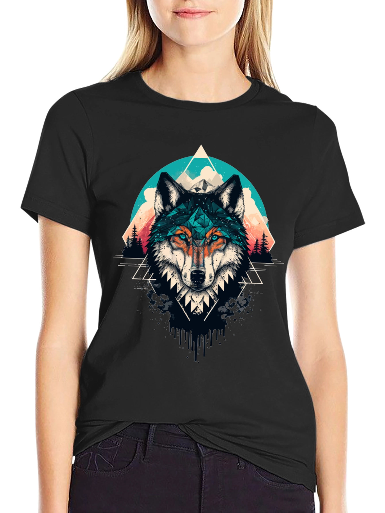 Geometric Wolf Graphic Tee - Modern Style
