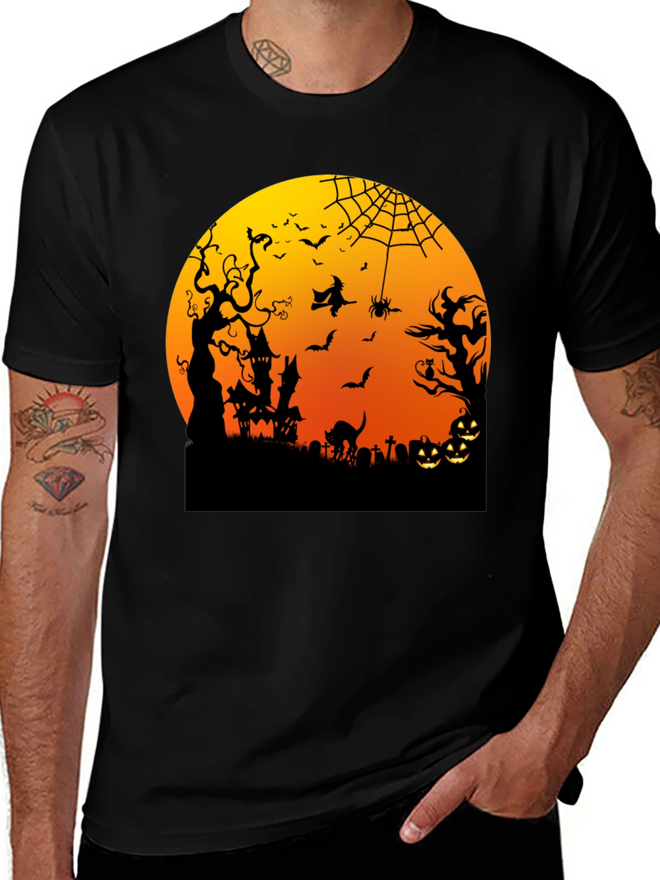 Halloween T-Shirt Spooky Night Scene